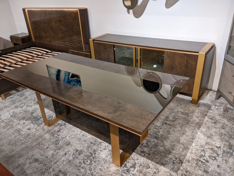 Essenza Dining Room Set - Real Life Photo