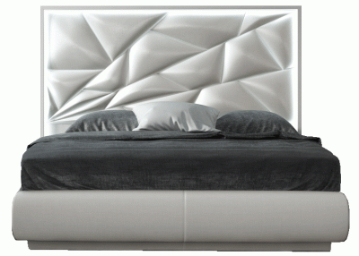 Kiu King size bed