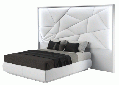 Majesty King size Bed w/light