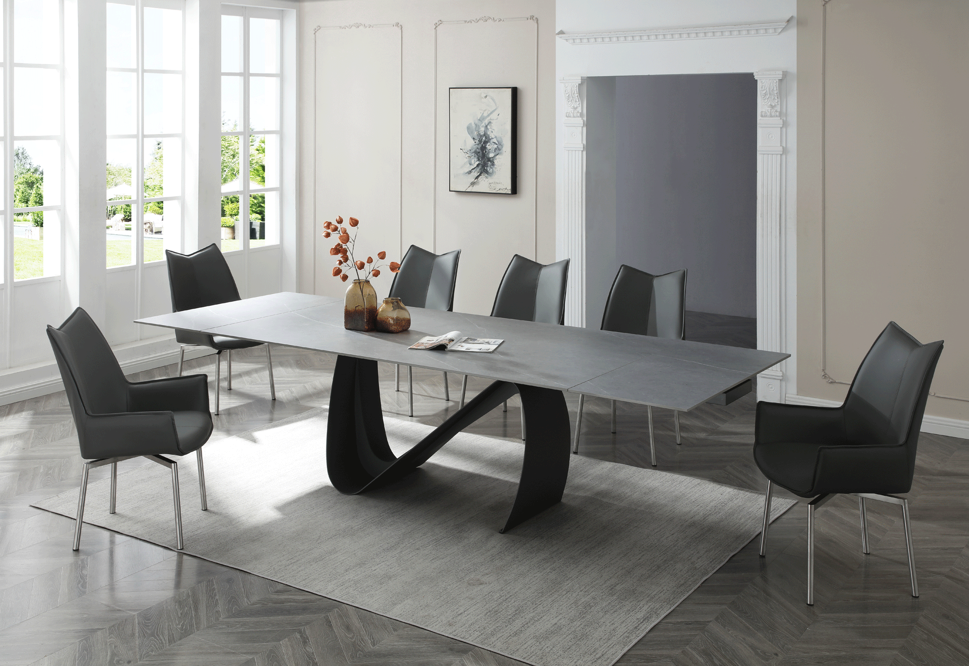 Brands Motif, Spain 9087 Table Dark grey with 1218 swivel dark grey chair